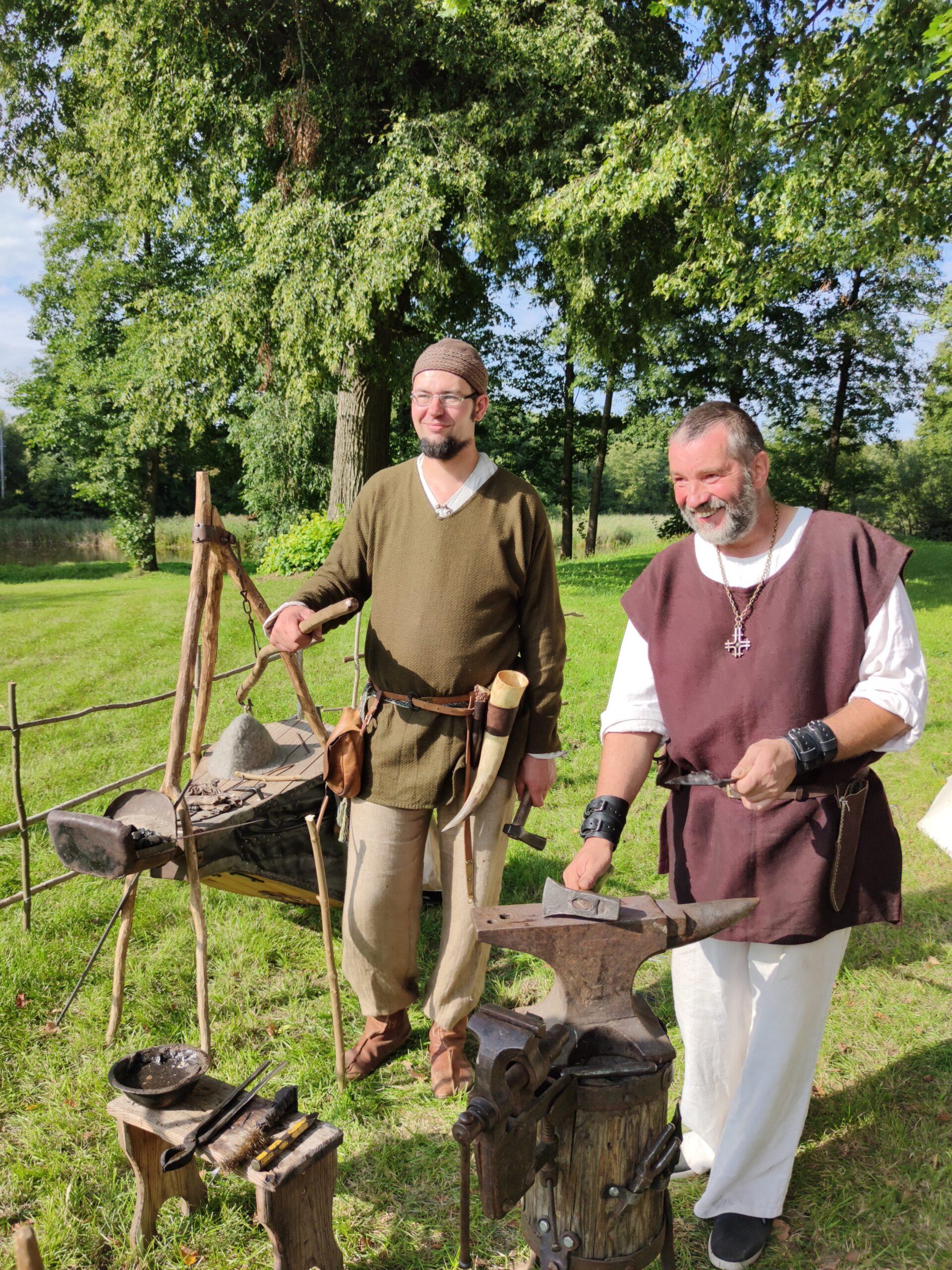 Edukacija. Kalvis Juozas Kavaliauskas.