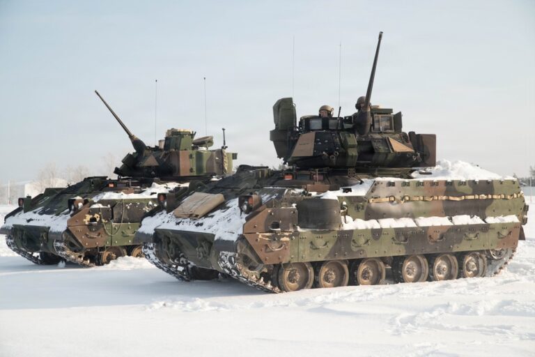 JAV kariuomenės M2 Bradley kovos mašinos Pabradėje